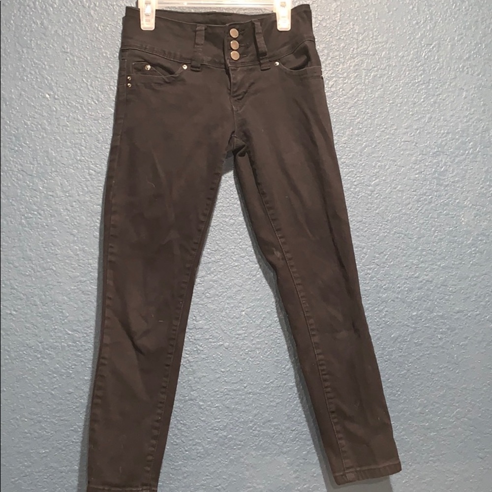 High waisted capri pants
